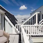 Sofitel Legend The Grand Hotel 5*