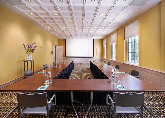 Hotel Sofitel Legend The Grand 5*